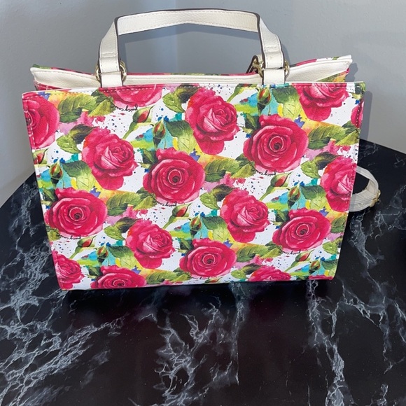 Women’s Handbag Juicy Couture Off Chain Tote Malibu Rose White Floral AUTHENTIC - Picture 6 of 7